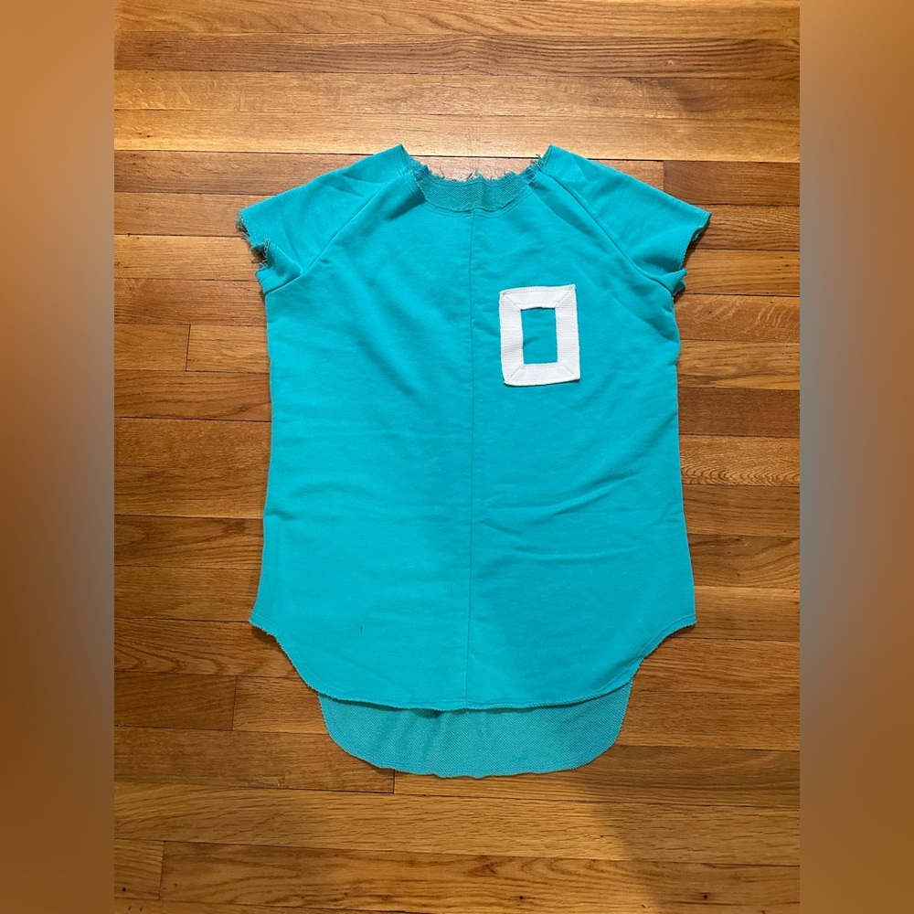 Turquoise Short Sleeve Top with White Patch